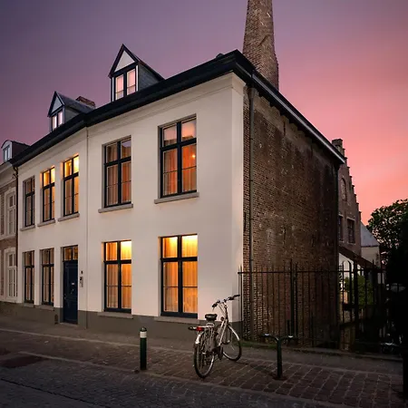 Penzion Canalside House - Luxury Bruggy