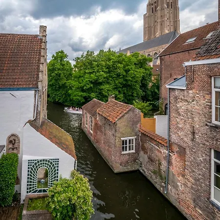 Penzion Canalside House - Luxury